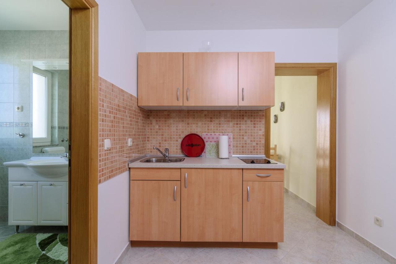 Apartmani Emil Trogir Bagian luar foto