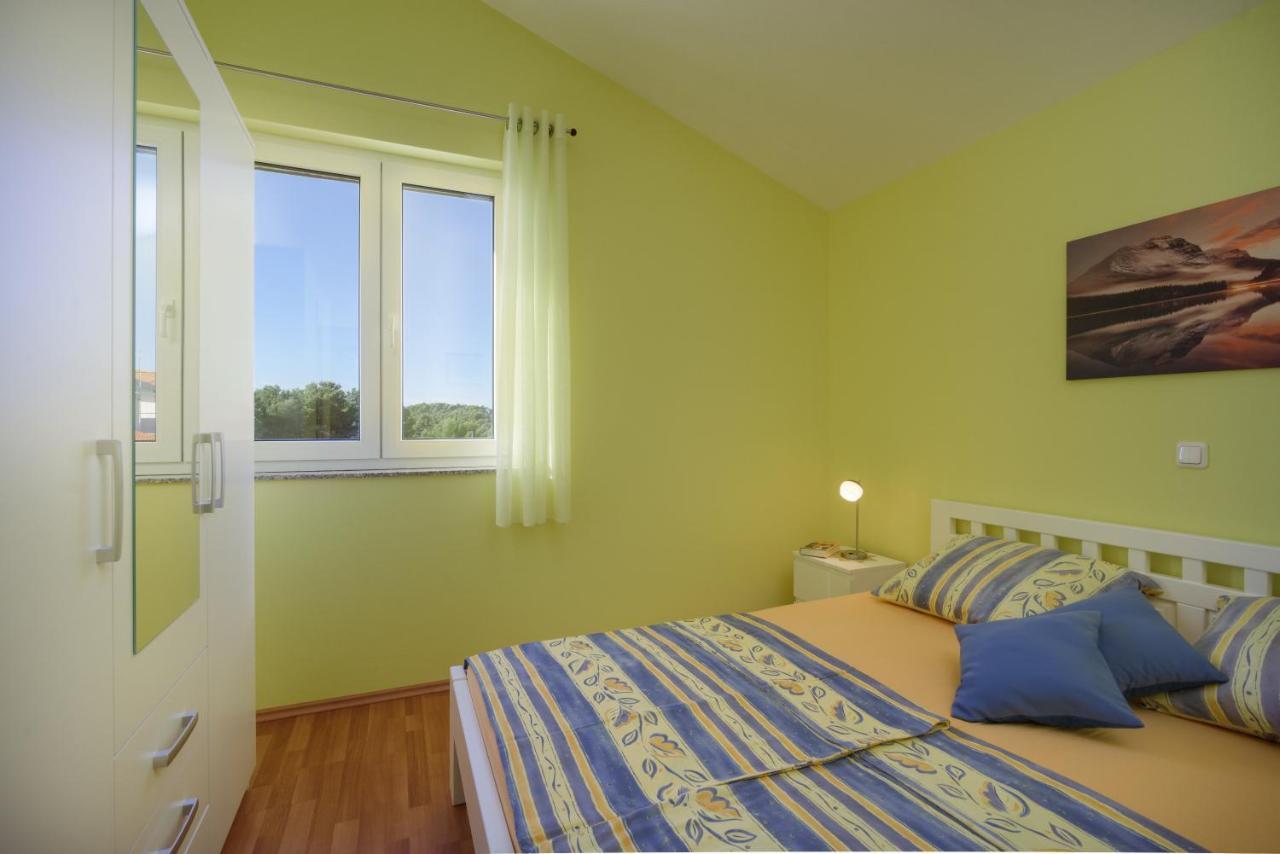 Apartmani Emil Trogir Bagian luar foto