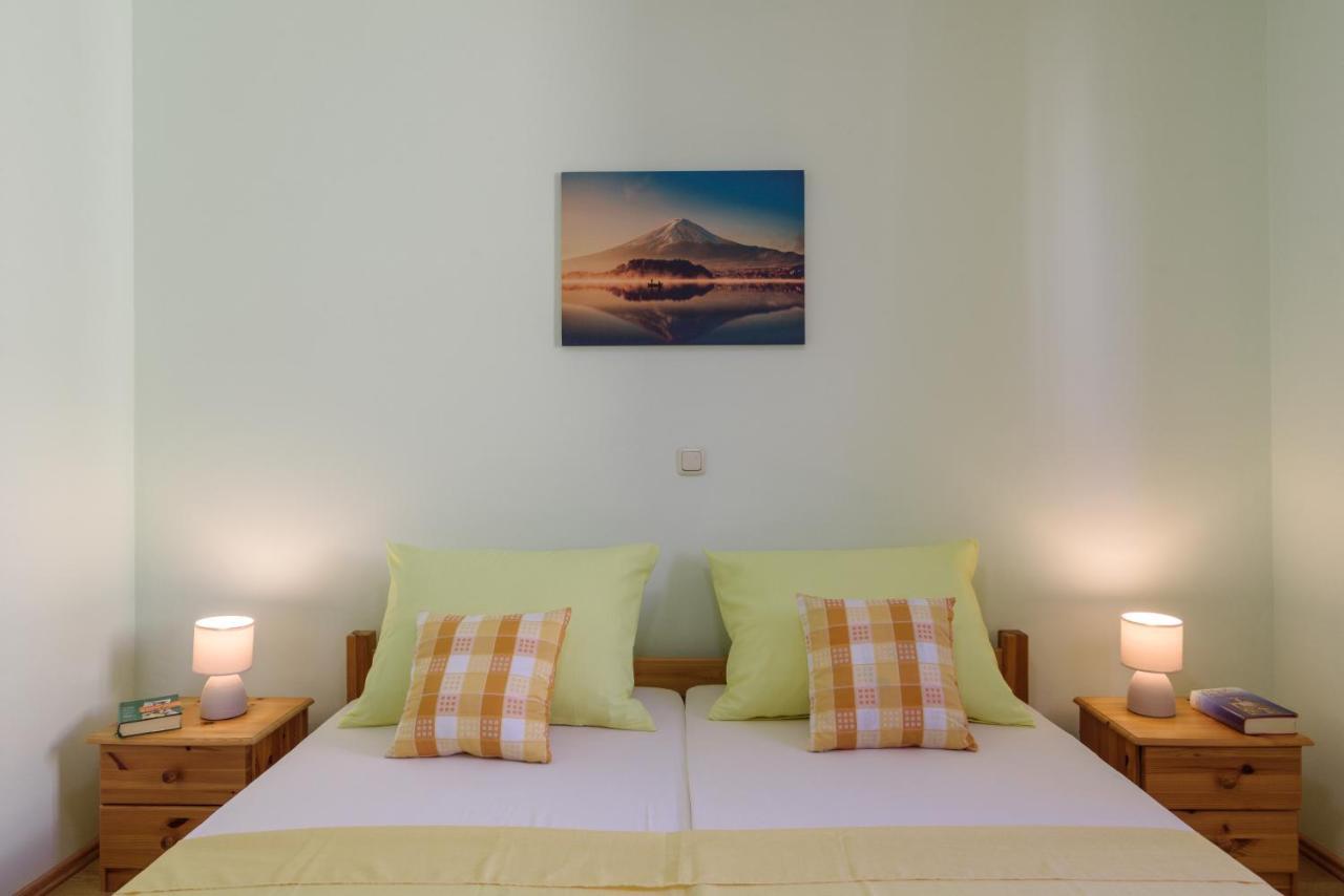 Apartmani Emil Trogir Bagian luar foto