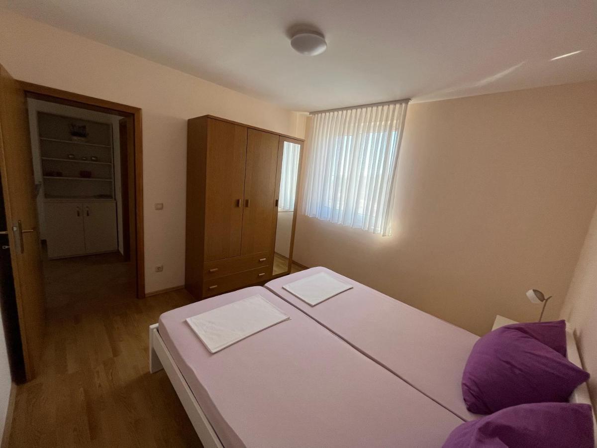 Apartmani Emil Trogir Bagian luar foto