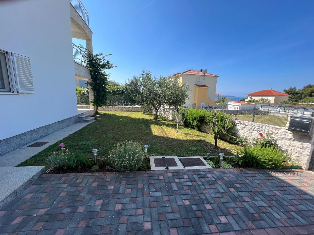 Apartmani Emil Trogir Bagian luar foto
