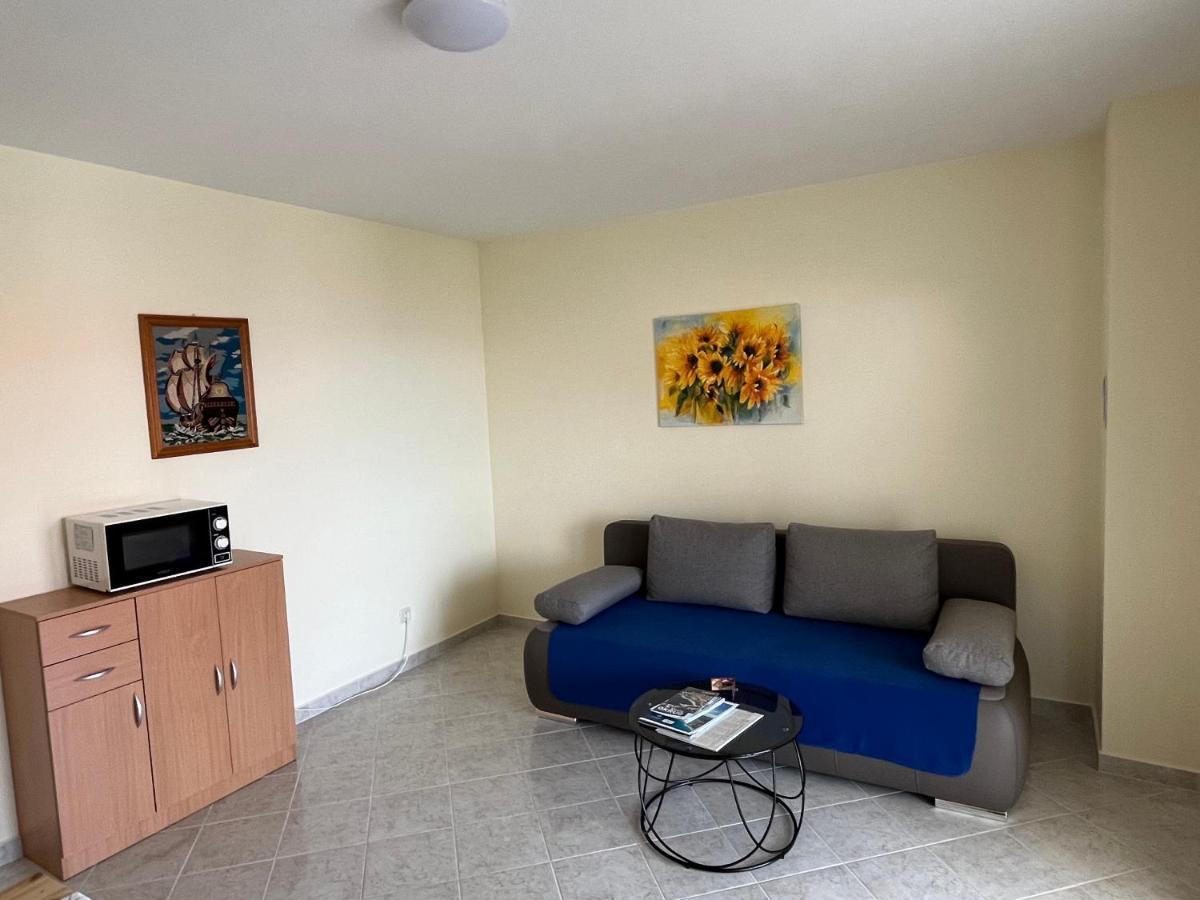 Apartmani Emil Trogir Bagian luar foto
