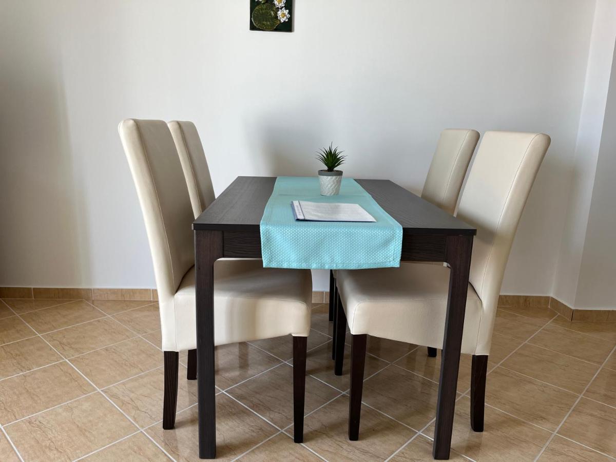 Apartmani Emil Trogir Bagian luar foto